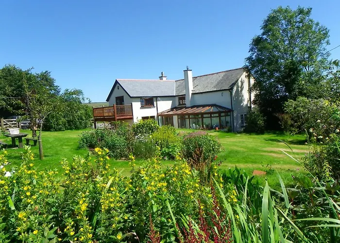 The Dainty Den, Headgate Farm,